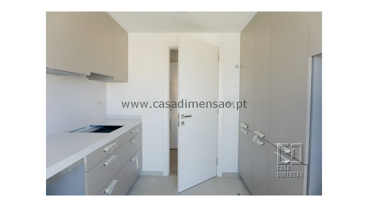 Apartamento T2 para Venda em São Domingos de Rana Foto 11