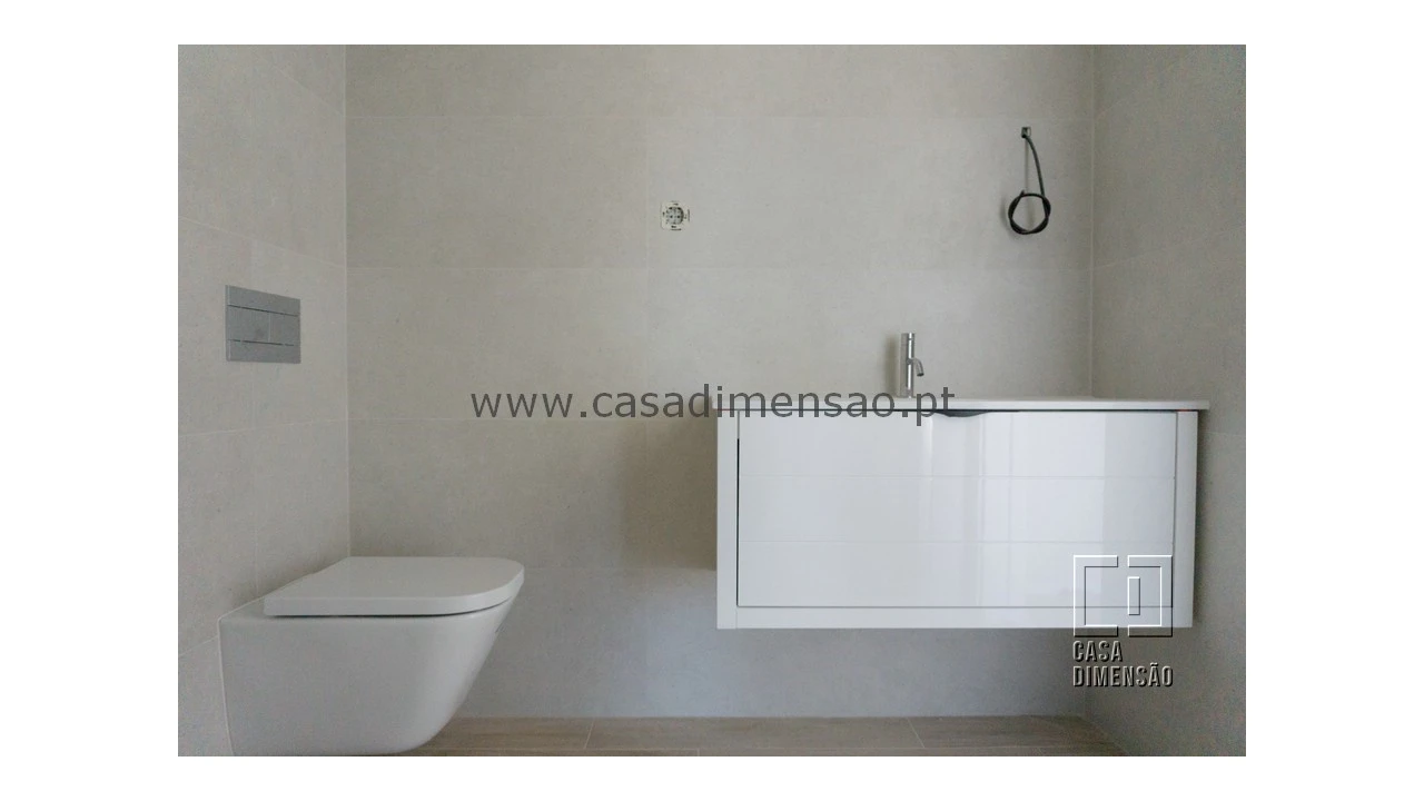 Apartamento T2 para Venda em São Domingos de Rana Foto 28