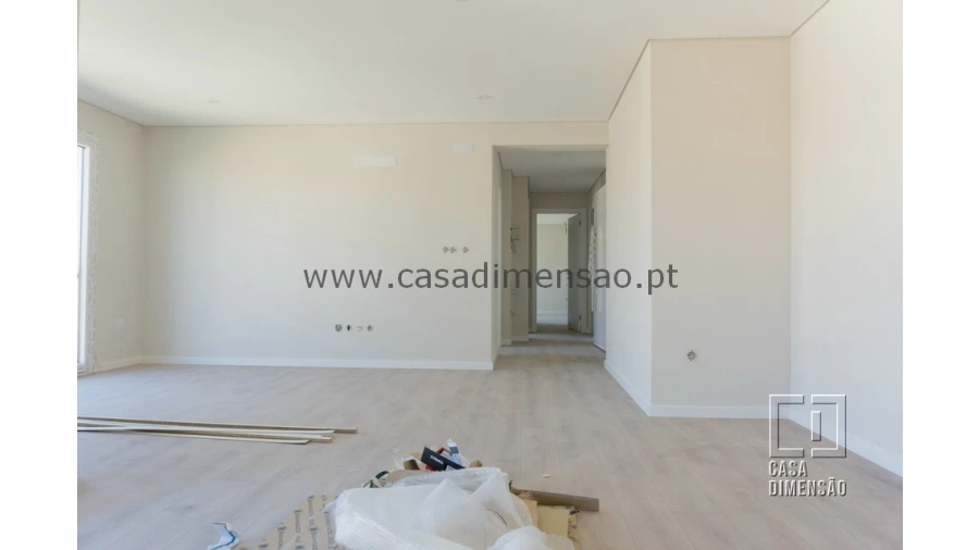Apartamento T2 para Venda em São Domingos de Rana Foto 5