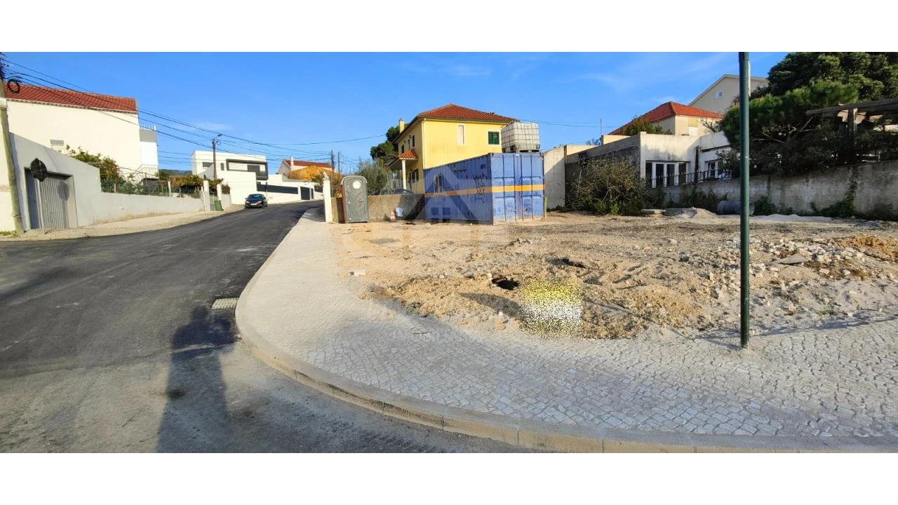 Terreno para Venda em Santa Iria de Azoia, São João da Talha e Bobadela Foto 2