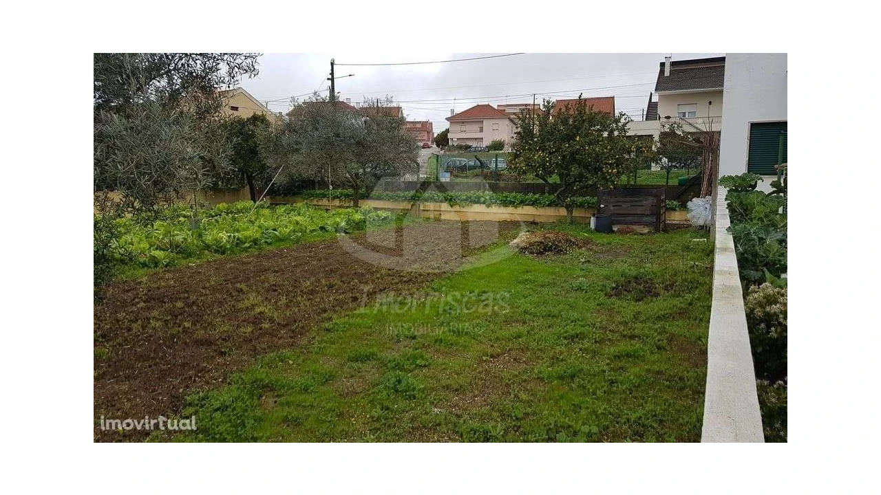 Terreno para Venda em Santa Iria de Azoia, São João da Talha e Bobadela Foto 3