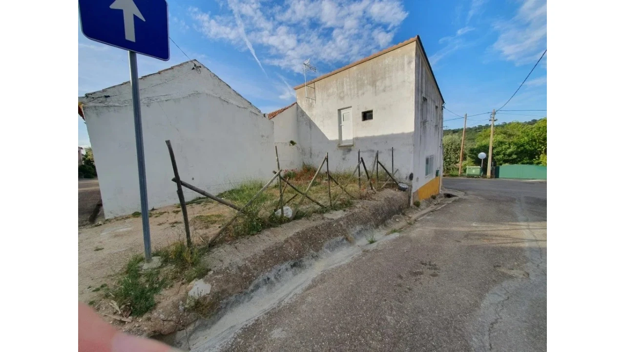 Moradia T1 para Venda em Marvila, Ribeira Santarém, São Salvador, São Nicolau Foto 8