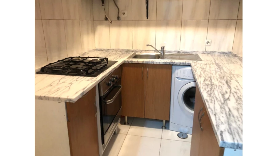 Prédio para Venda em Pontinha e Famões Foto 4