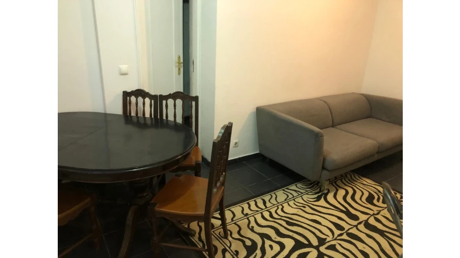 Prédio para Venda em Pontinha e Famões Foto 5