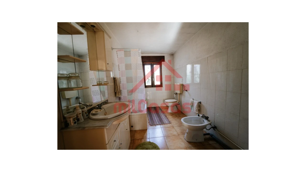 Moradia T2 para Venda em Maxial e Monte Redondo Foto 12