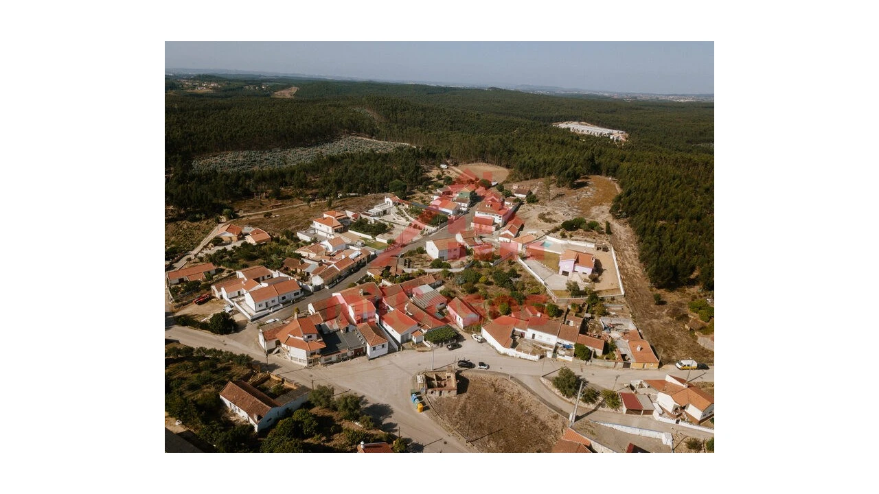 Moradia T2 para Venda em Maxial e Monte Redondo Foto 22