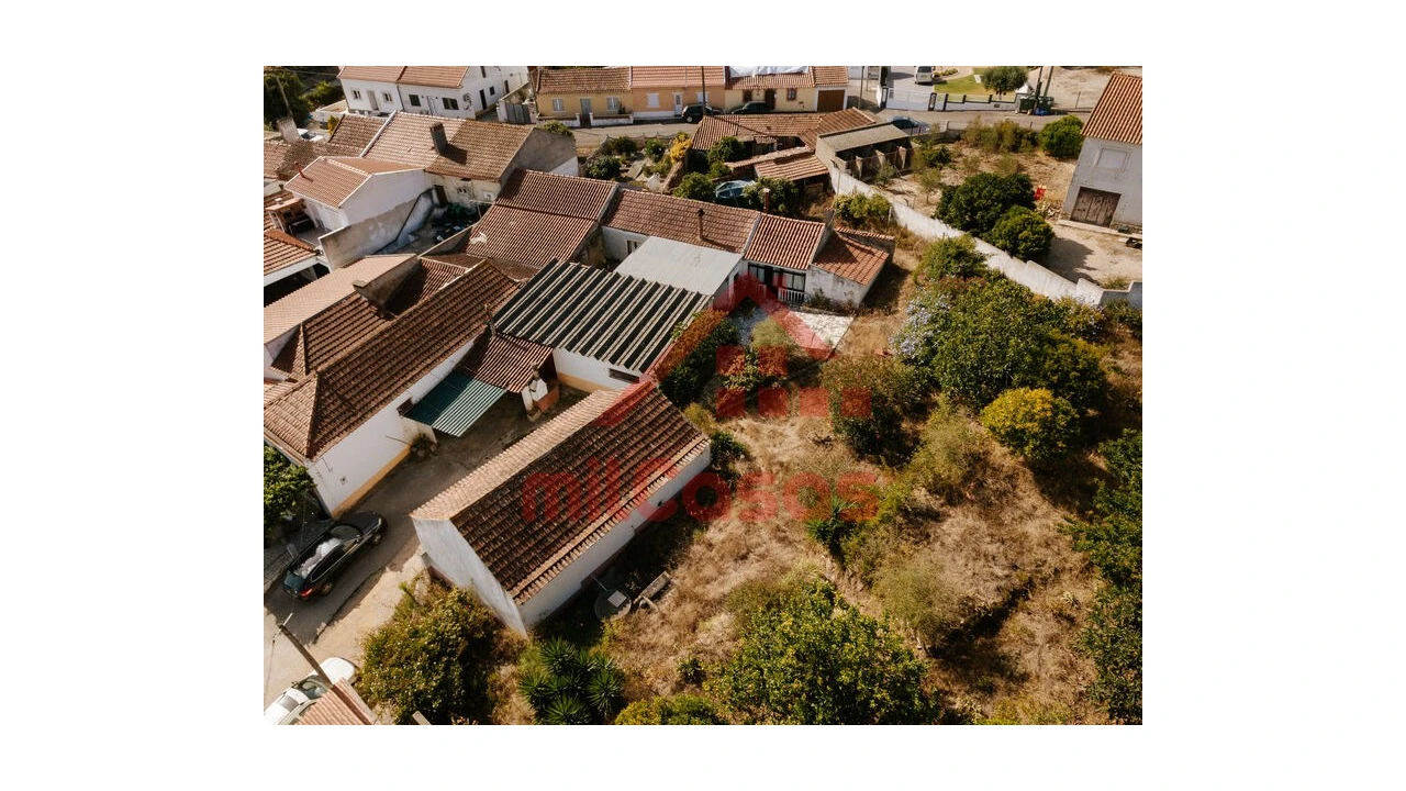 Moradia T2 para Venda em Maxial e Monte Redondo Foto 17