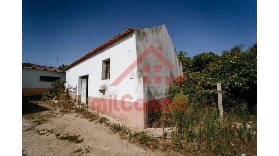 Moradia T2 para Venda em Maxial e Monte Redondo Foto 19