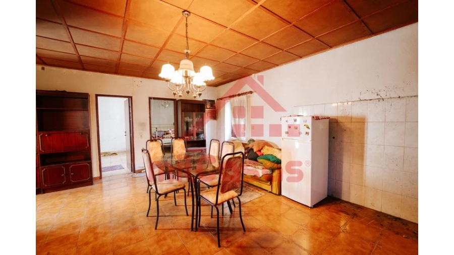 Moradia T2 para Venda em Maxial e Monte Redondo Foto 6