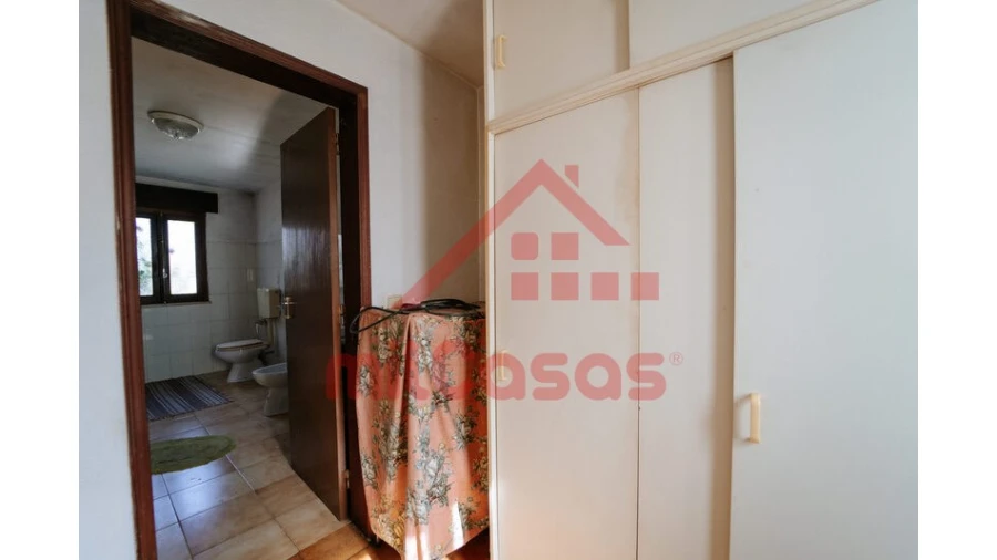 Moradia T2 para Venda em Maxial e Monte Redondo Foto 10