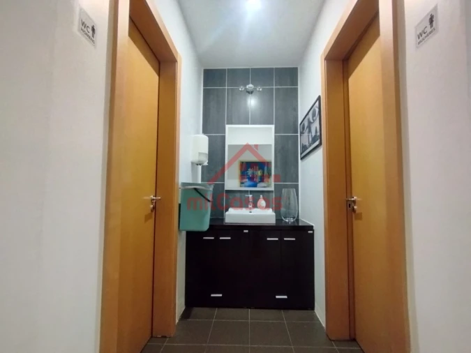 Escritório para Arrendamento em Santa Maria, São Pedro e Matacães Foto 14