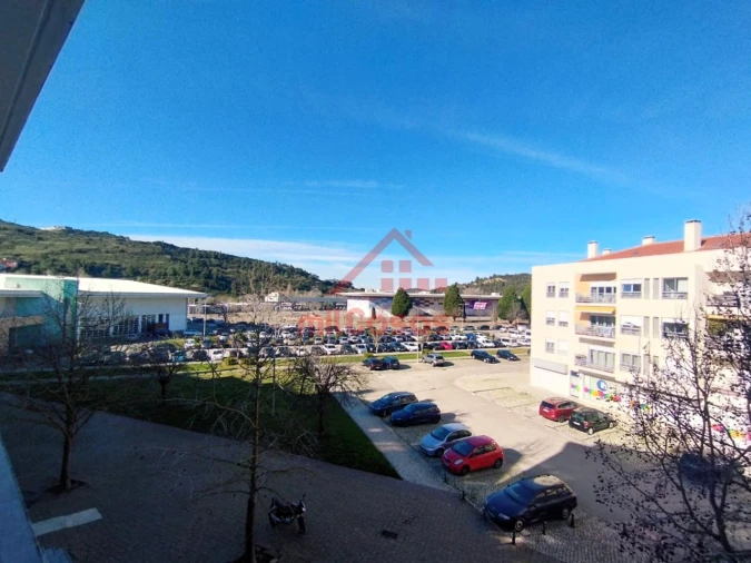 Escritório para Arrendamento em Santa Maria, São Pedro e Matacães Foto 17