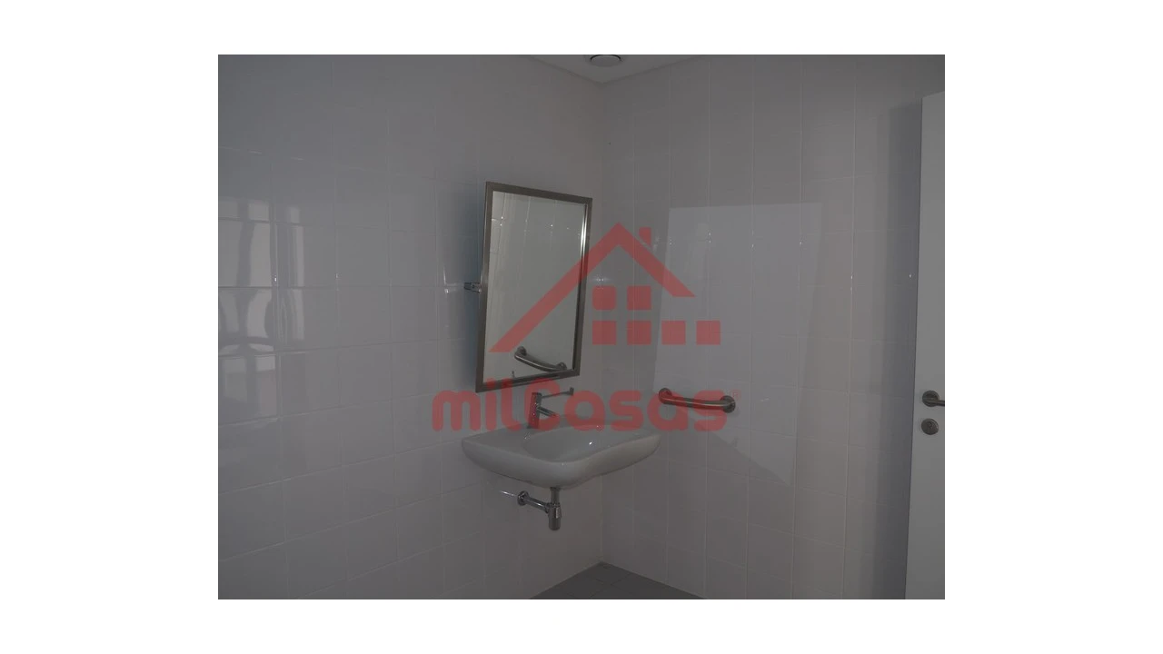 Loja para Venda em Aldeia Galega da Merceana e Aldeia Gavinha Foto 12