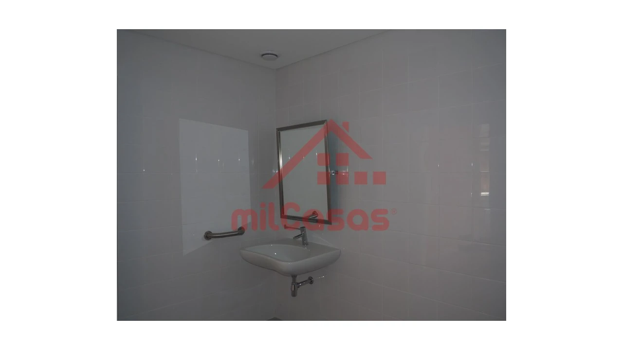 Loja para Venda em Aldeia Galega da Merceana e Aldeia Gavinha Foto 14