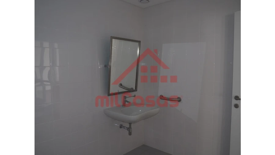 Loja para Venda em Aldeia Galega da Merceana e Aldeia Gavinha Foto 12