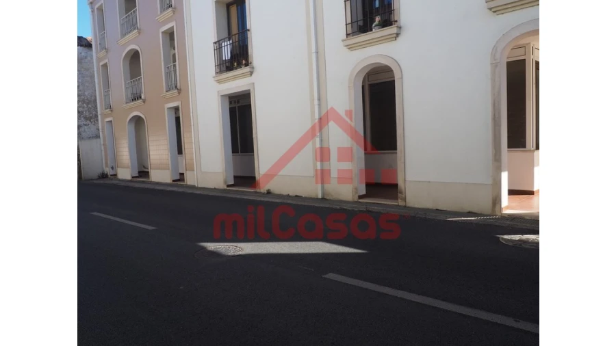 Loja para Venda em Aldeia Galega da Merceana e Aldeia Gavinha Foto 1