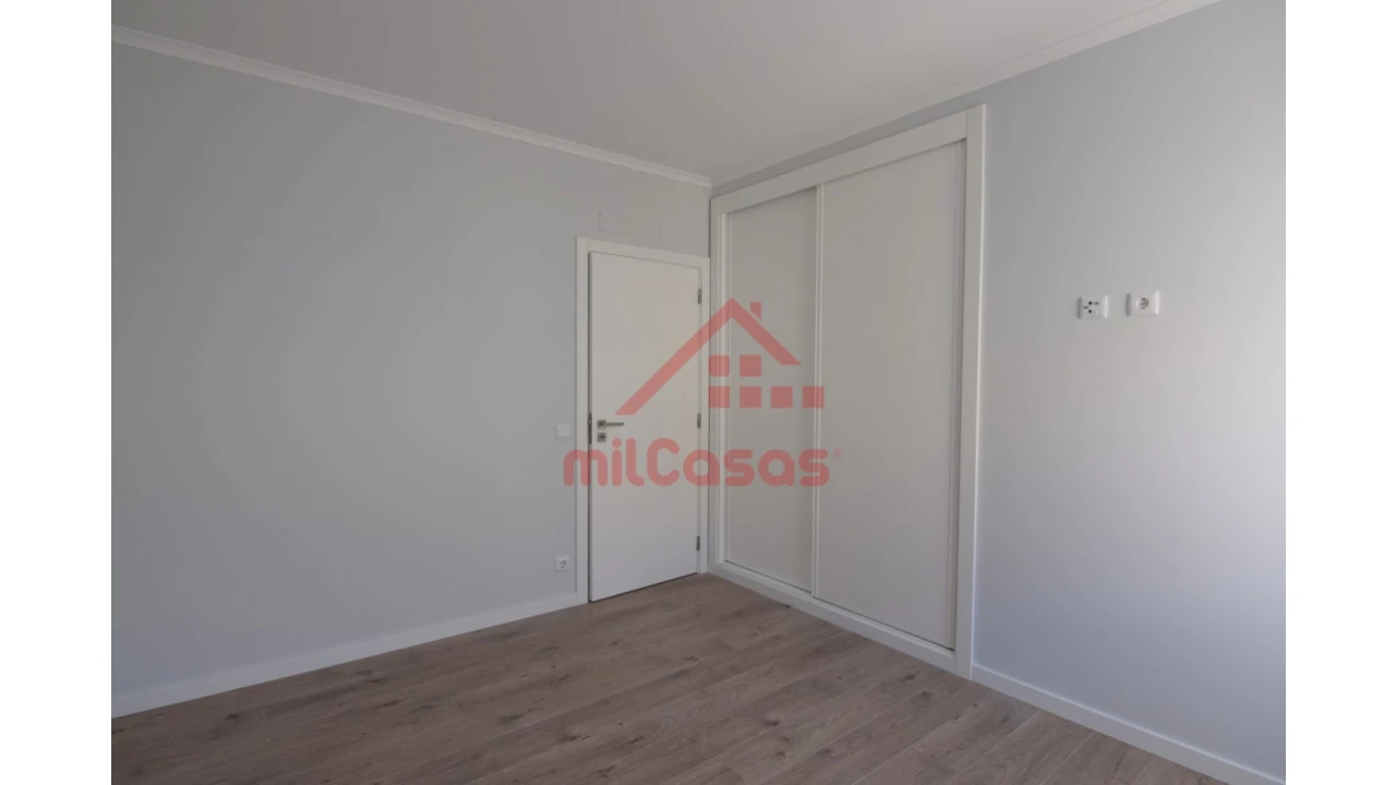 Moradia T3 para Venda em Ericeira Foto 8