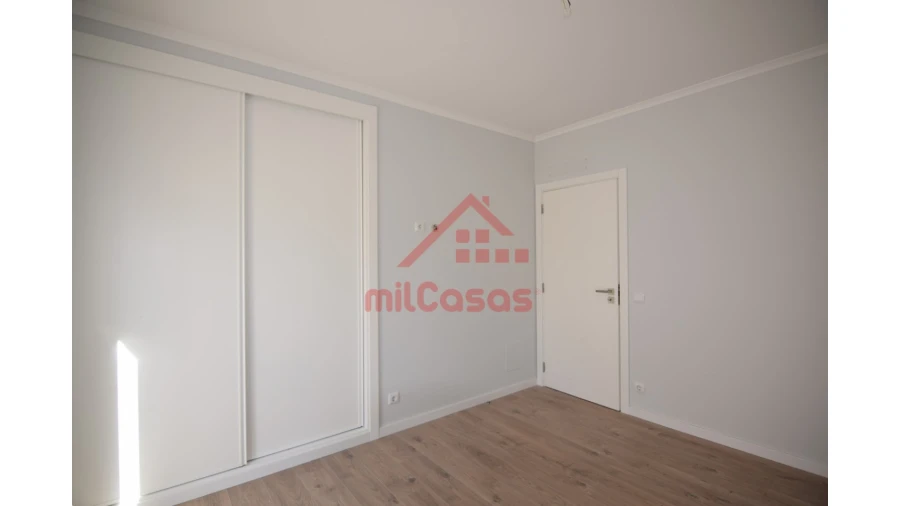 Moradia T3 para Venda em Ericeira Foto 7