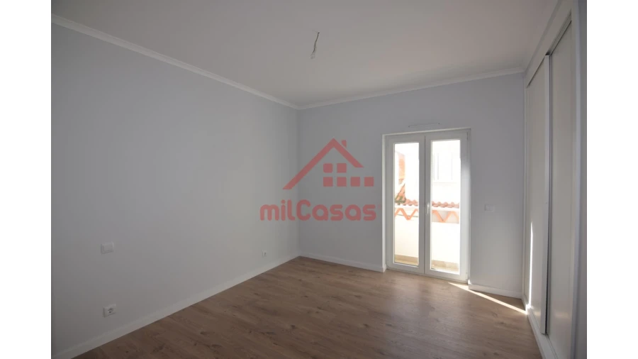 Moradia T3 para Venda em Ericeira Foto 5