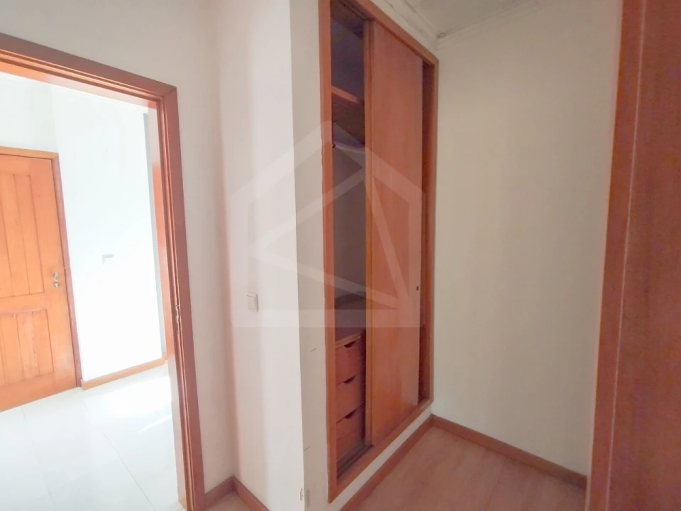 Apartamento T2 para Venda em O. Azeméis, Riba-Ul, Ul, Macinhata Seixa, Madail Foto 5