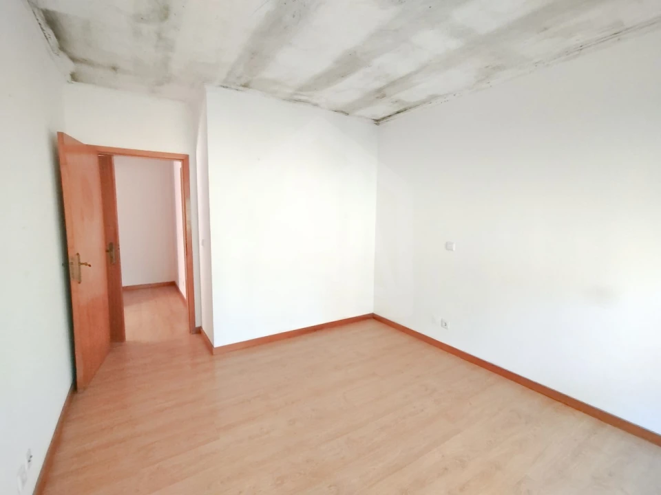 Apartamento T2 para Venda em O. Azeméis, Riba-Ul, Ul, Macinhata Seixa, Madail Foto 13