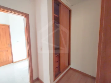 Apartamento T2 para Venda em O. Azeméis, Riba-Ul, Ul, Macinhata Seixa, Madail