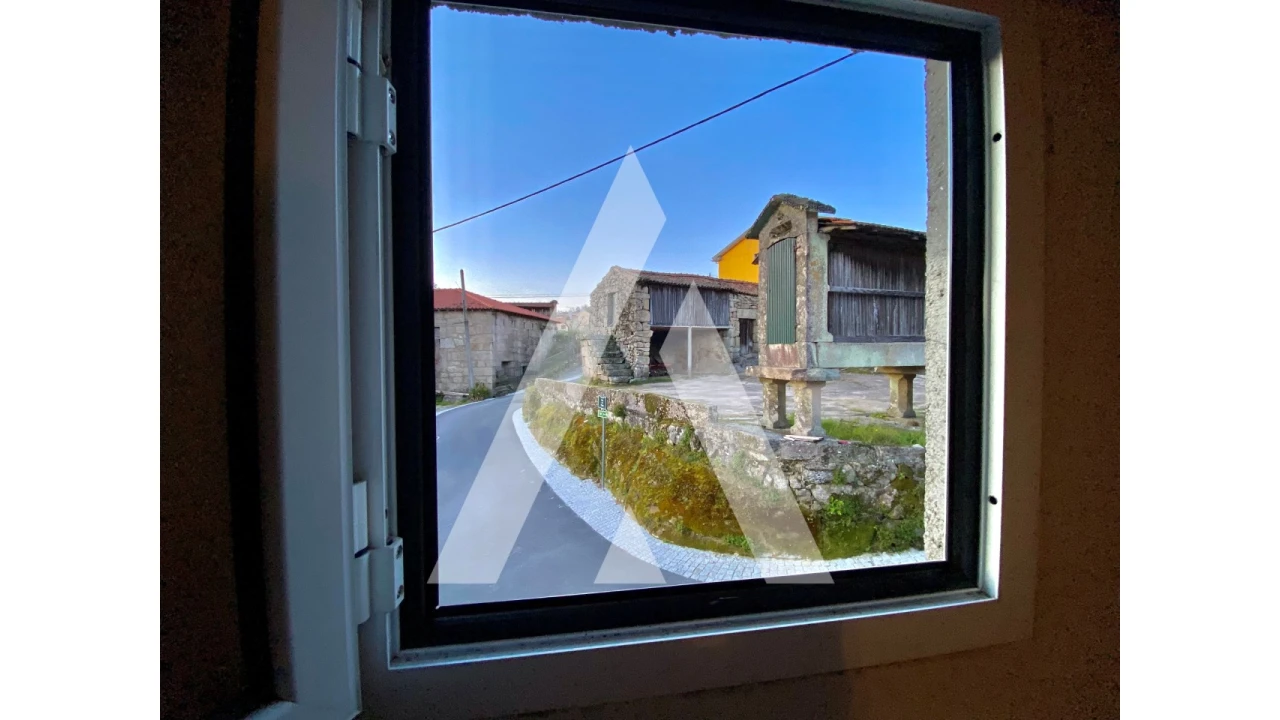 Moradia T4 para Venda em Salvador e Santo Aleixo de Além-Tâmega Foto 2