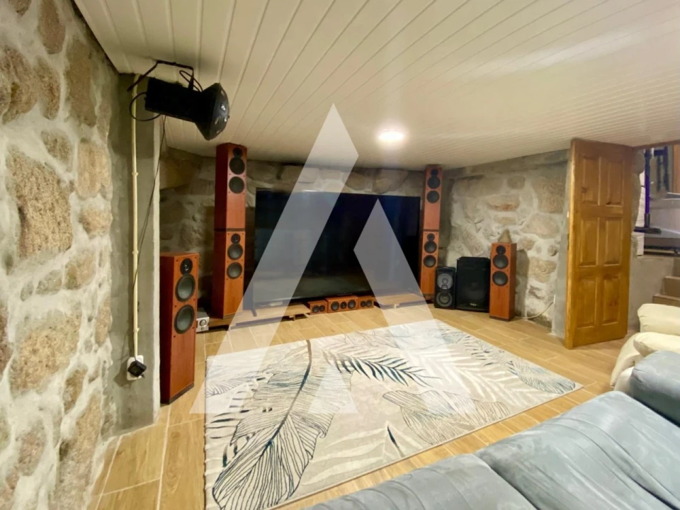 Moradia T4 para Venda em Salvador e Santo Aleixo de Além-Tâmega Foto 4