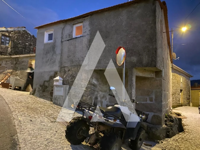 Moradia T4 para Venda em Salvador e Santo Aleixo de Além-Tâmega Foto 3