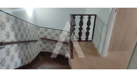 Moradia T4 para Venda em Darque