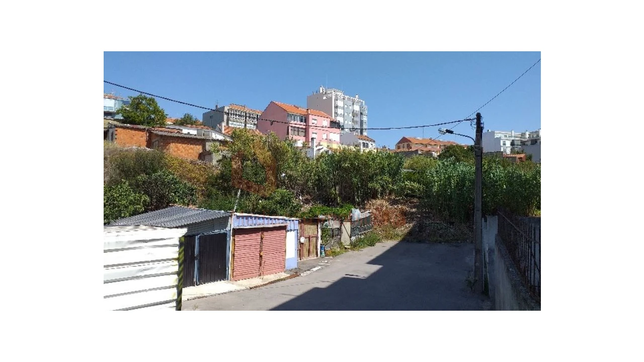 Terreno para Venda em Amora Foto 9