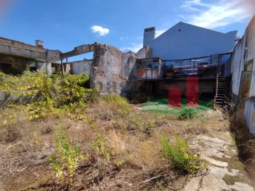 Armazém para Venda em Alcanhões