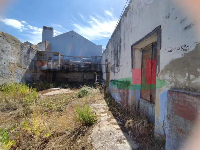 Armazém para Venda em Alcanhões Foto 3