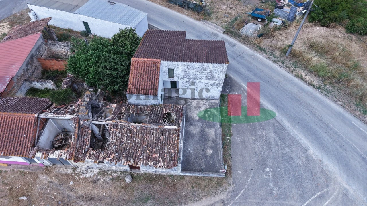 Moradia T2 para Venda em Azambujeira e Malaqueijo Foto 4