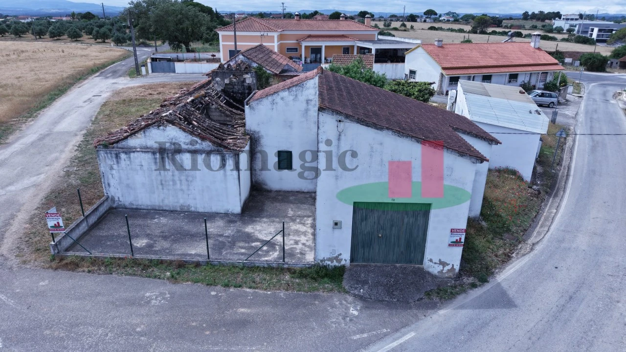 Moradia T2 para Venda em Azambujeira e Malaqueijo Foto 2