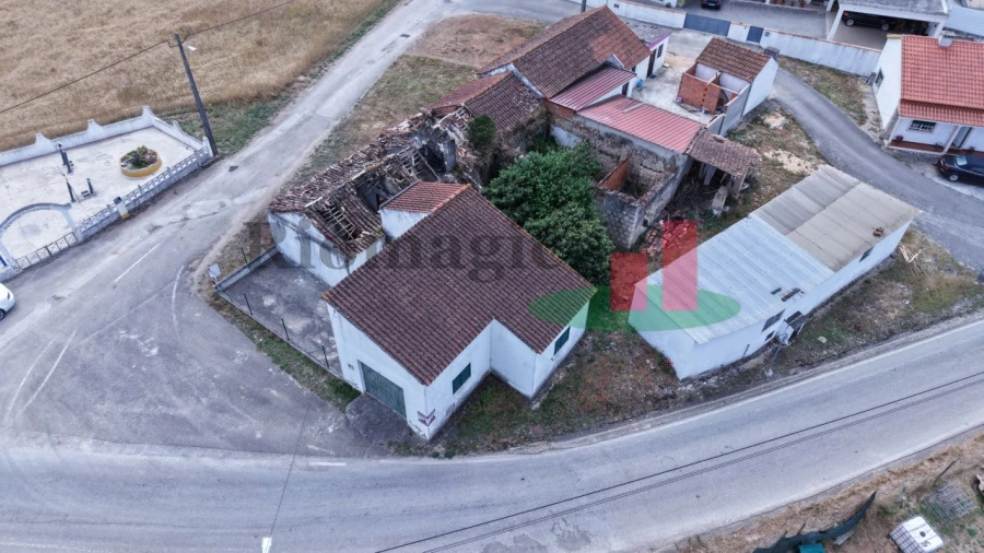 Moradia T2 para Venda em Azambujeira e Malaqueijo Foto 1