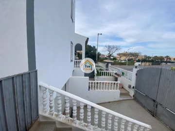 Moradia T4 para Venda em Montenegro