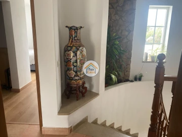 Moradia T4 para Venda em Montenegro
