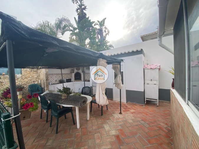 Moradia T4 para Venda em Montenegro Foto 34