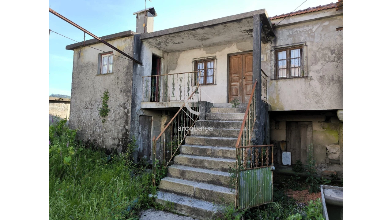 Moradia T2 para Venda em Romarigães Foto 1