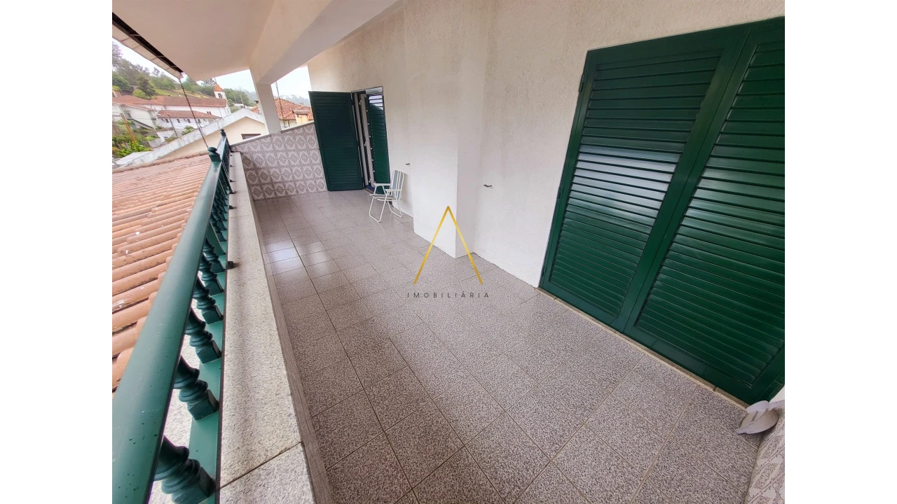 Moradia T5 para Venda em Campo Foto 16