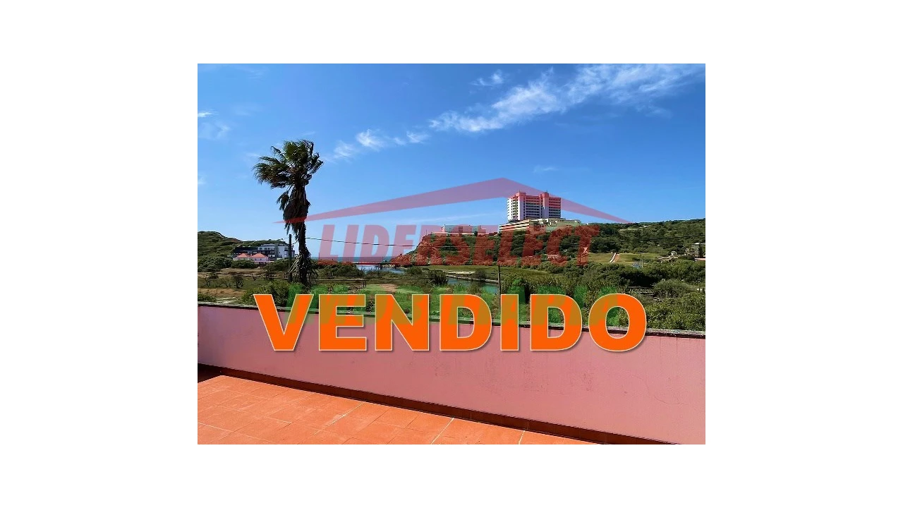 Apartamento T1 para Venda em A dos Cunhados e Maceira Foto 1