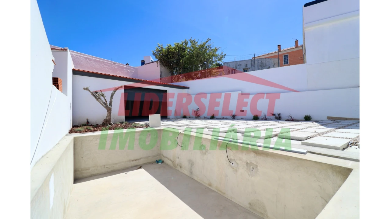 Moradia T3 para Venda em Ribamar Foto 5