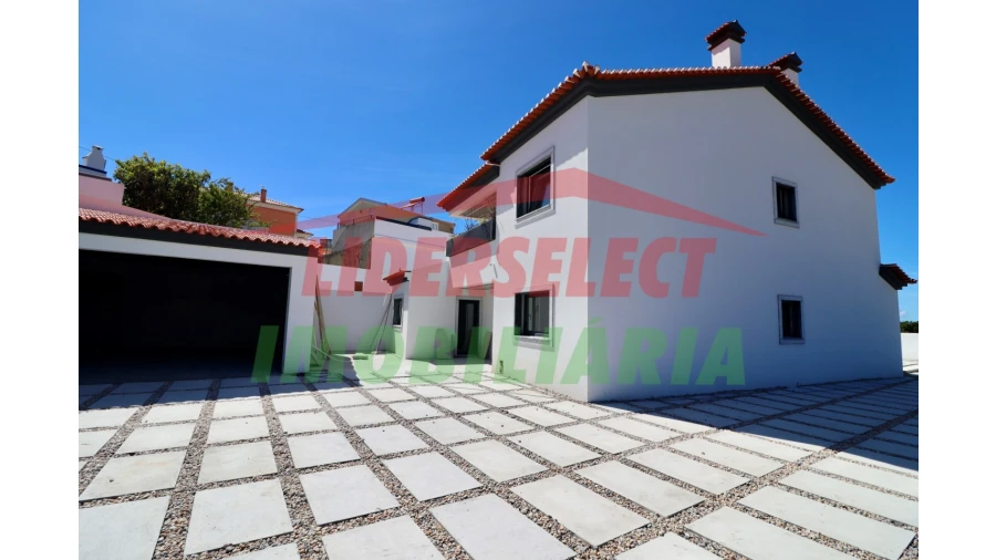 Moradia T3 para Venda em Ribamar Foto 4