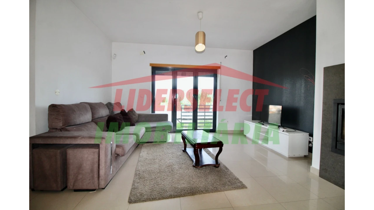 Moradia T3 para Venda em A dos Cunhados e Maceira Foto 5