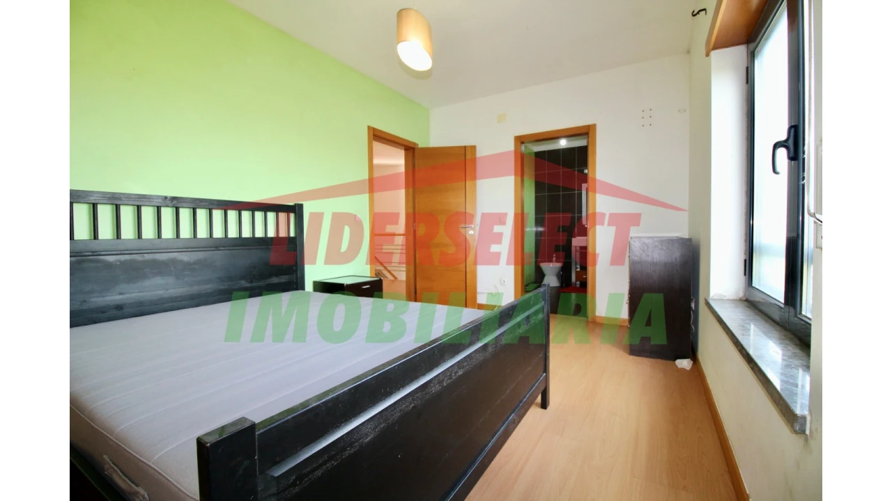 Moradia T3 para Venda em A dos Cunhados e Maceira Foto 11
