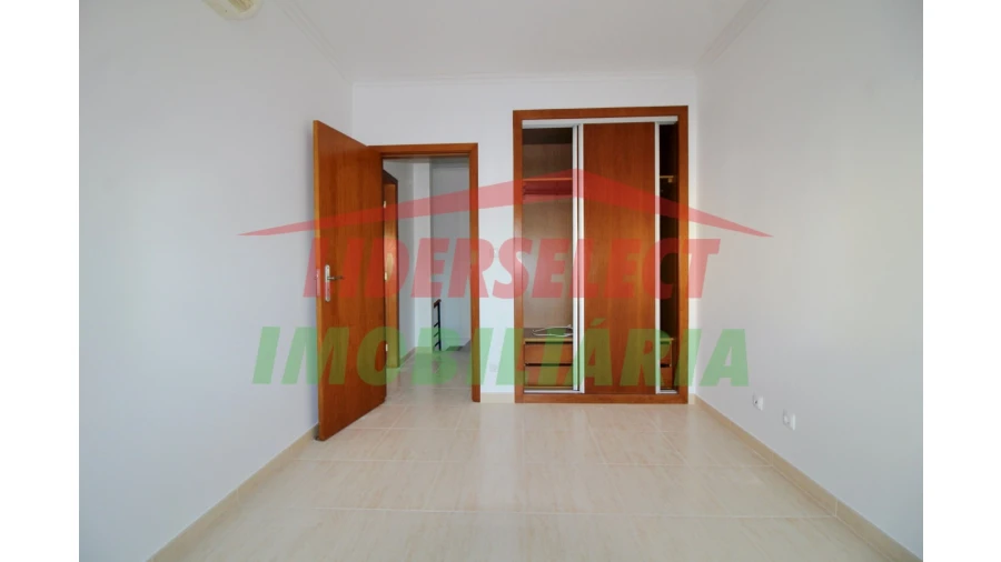 Moradia T2 para Venda em A dos Cunhados e Maceira Foto 10