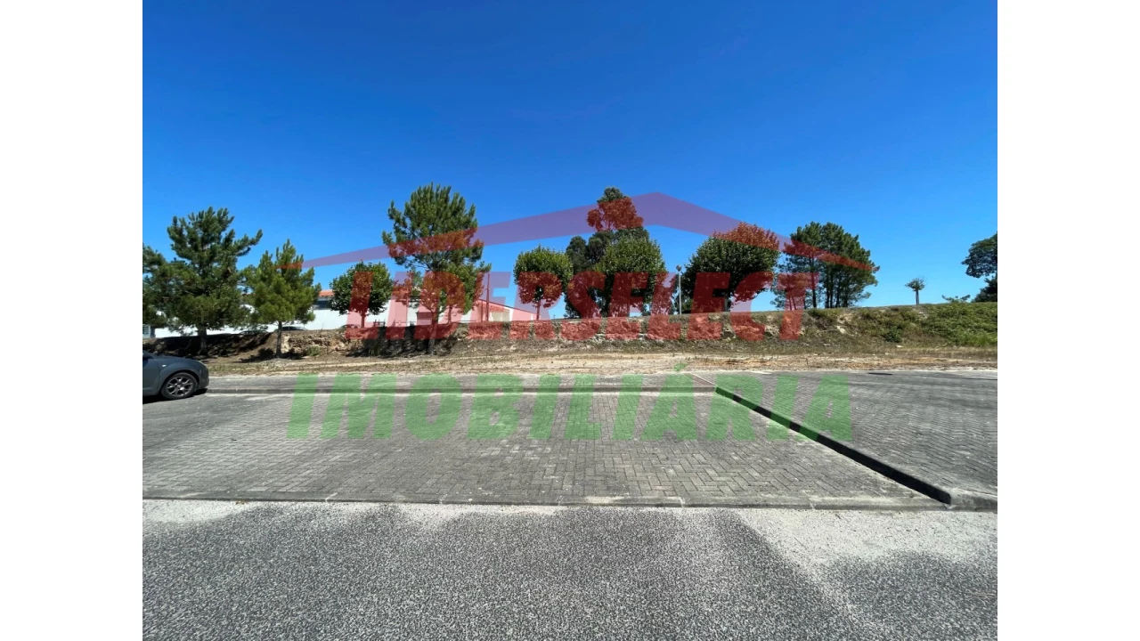 Terreno P/ Prédio para Venda em Ramalhal Foto 2