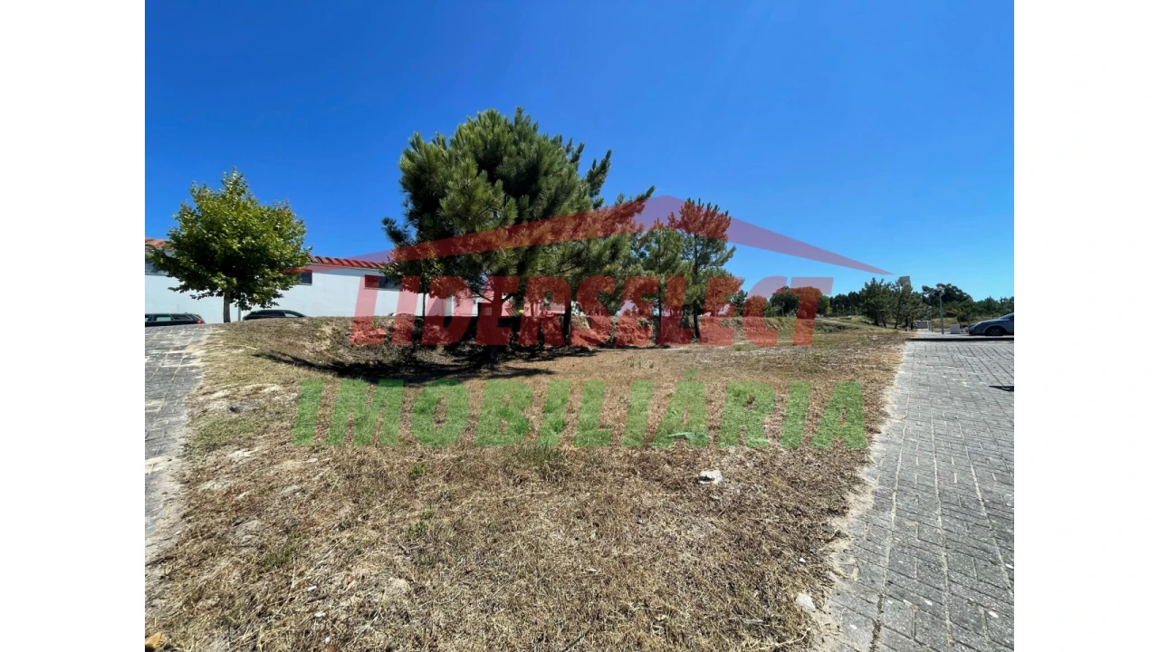 Terreno P/ Prédio para Venda em Ramalhal Foto 3