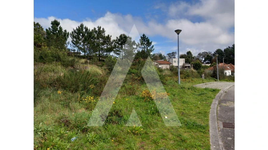 Terreno para Venda em Mozelos Foto 11